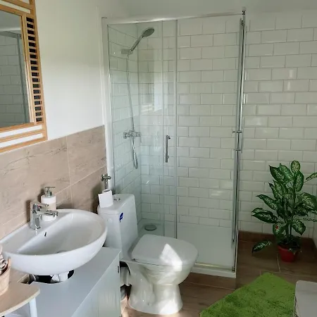 Mit Pool, In Der Hohenbollentin