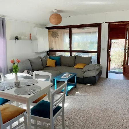 Mit Pool, In Der * Hohenbollentin