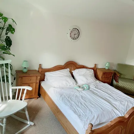 Mit Pool, In Der Hohenbollentin