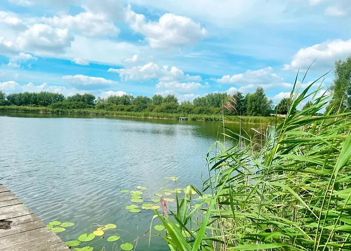 Mit Pool, In Der * Hohenbollentin