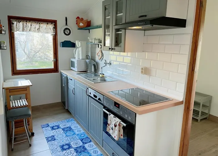 Mit Pool, In Der * Hohenbollentin