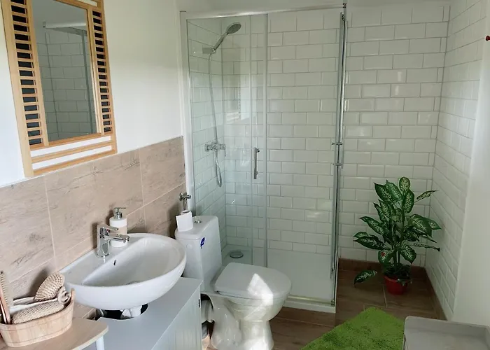 Mit Pool, In Der Hohenbollentin