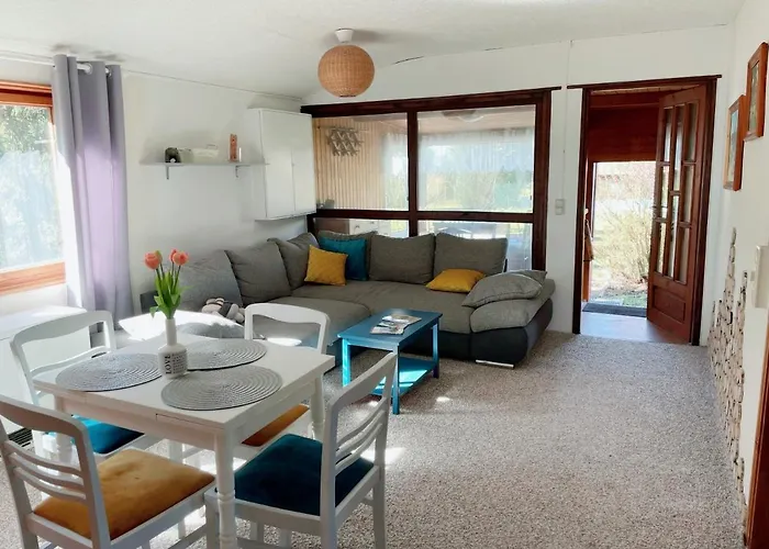 Mit Pool, In Der * Hohenbollentin