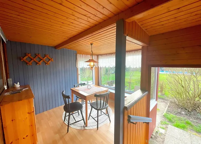 Mit Pool, In Der * Hohenbollentin